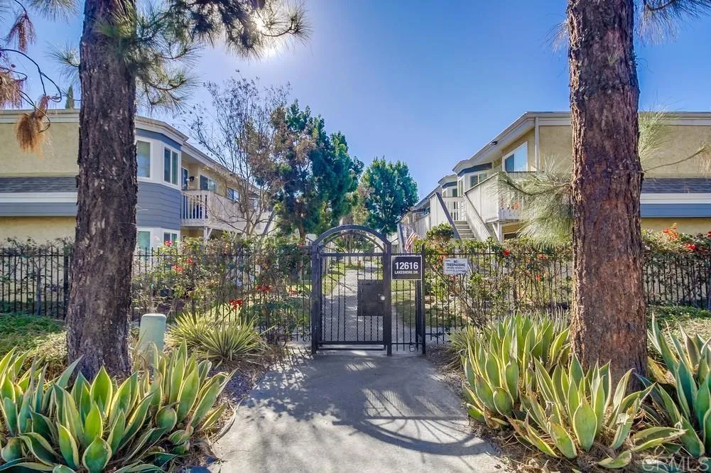 12616 Lakeshore Drive UNIT 1, Lakeside, CA, 92040