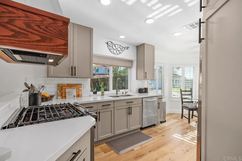 https://cdn.realtyfeed.com/cdn/127/306618823/275cb0886fc8452f35f279b9ee92aafb.webp