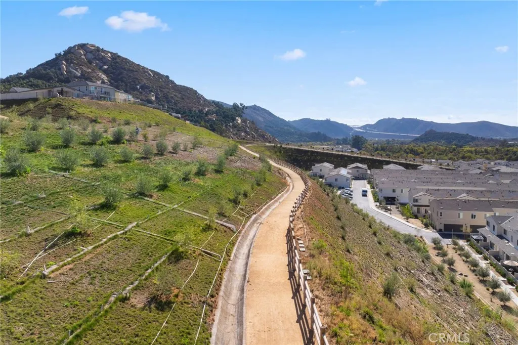 Photo #46: SW26000079 Listing: Photo #46