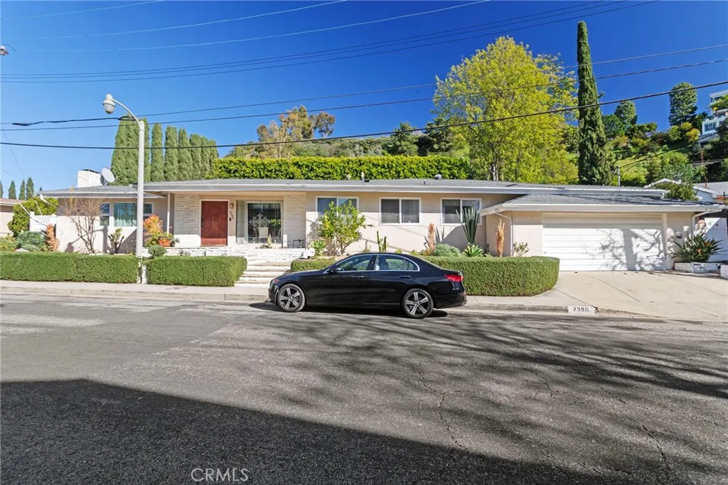 Los Angeles, CA 90077