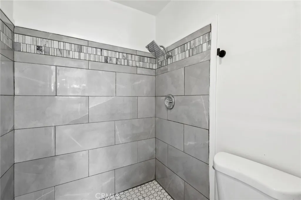 https://cdn.realtyfeed.com/cdn/127/306618951/715ac70f81a8d0484fd8f972b7978609.webp