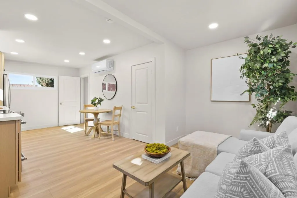 https://cdn.realtyfeed.com/cdn/127/306618968/b7018182d7ddec4a34c9fffe1d1a81f1.webp