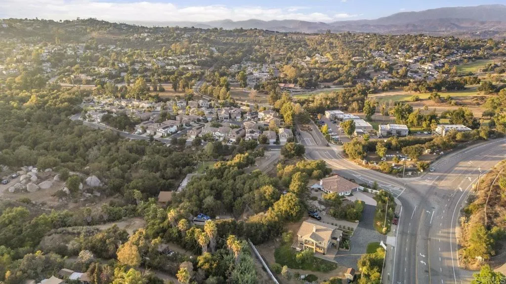 https://cdn.realtyfeed.com/cdn/127/306619009/0fc51f38896b6a3c1b650ab873467f52.webp