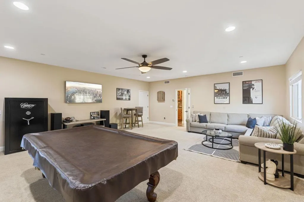 https://cdn.realtyfeed.com/cdn/127/306619009/7ce66e619708007f44d7c72888e056b4.webp