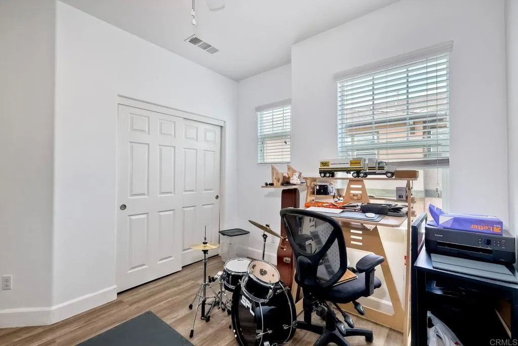 https://cdn.realtyfeed.com/cdn/127/306619012/1f4fca805c1f380af15c4bc57b0debe7.webp