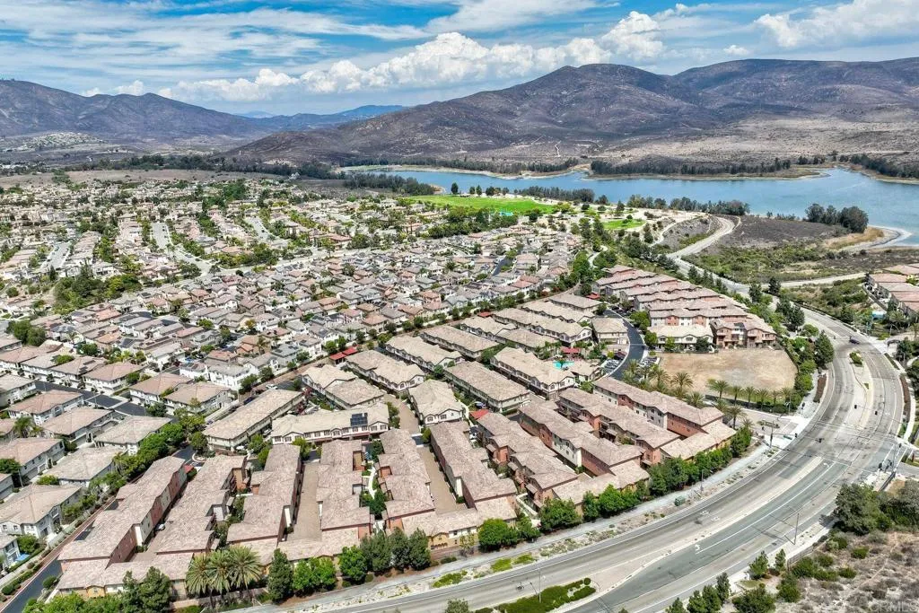 https://cdn.realtyfeed.com/cdn/127/306619012/9adf94e319354e56bba0d280a17e9cc4.webp
