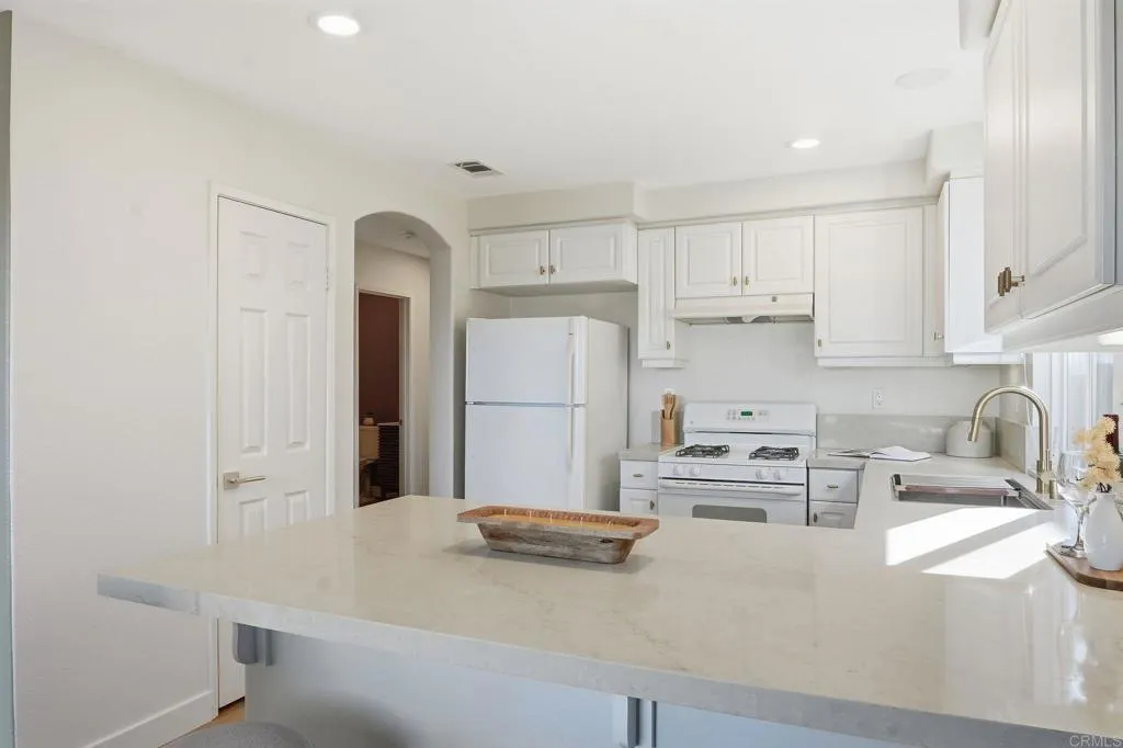 https://cdn.realtyfeed.com/cdn/127/306619055/58246ae48a8868dc4583324844600307.webp