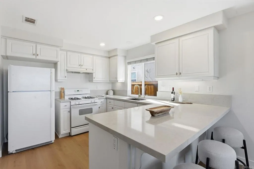https://cdn.realtyfeed.com/cdn/127/306619055/b26ce1333e6b00078a5fadb923aed592.webp