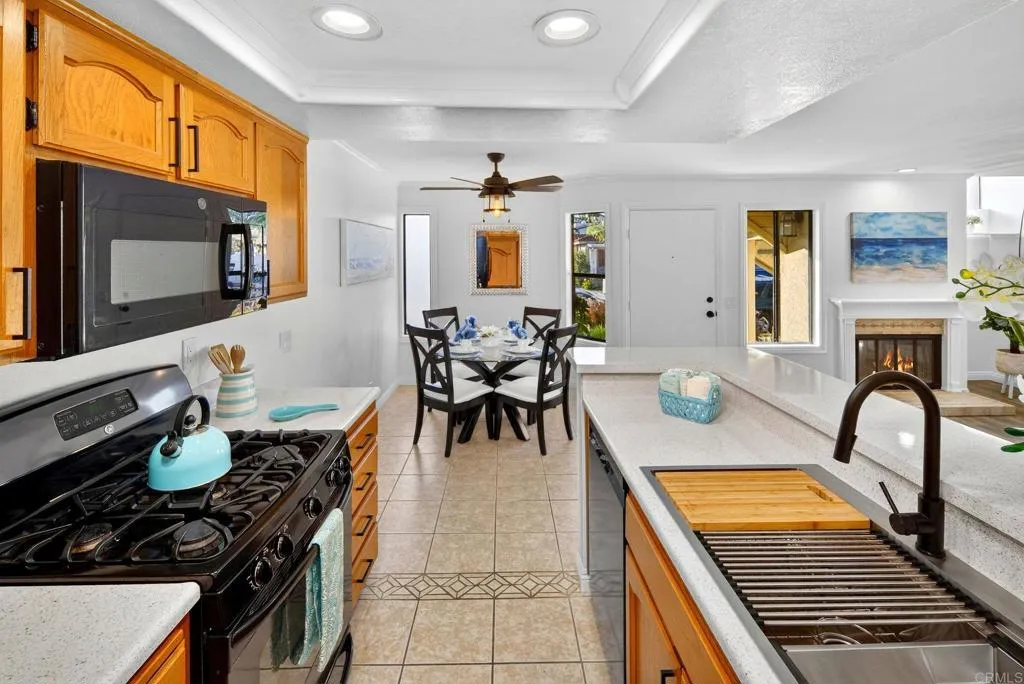 https://cdn.realtyfeed.com/cdn/127/306619105/82fd04f94ee27dd81533f7ea4954f038.webp