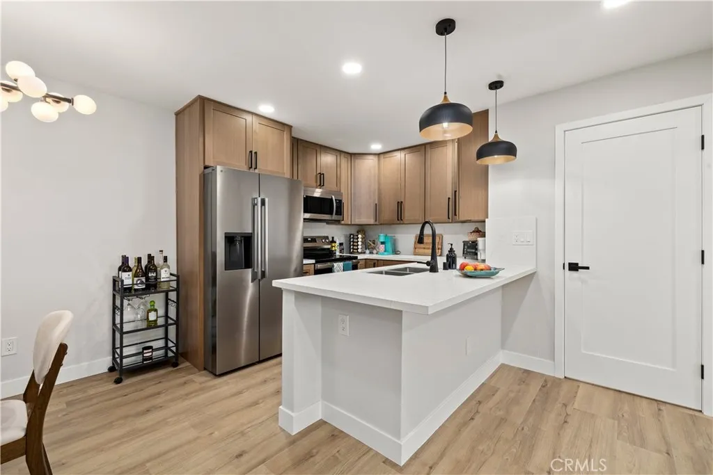 https://cdn.realtyfeed.com/cdn/127/306619107/7f123f3f1980bd36b6af20e45bf7e06c.webp