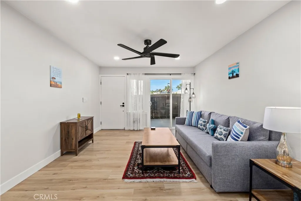 https://cdn.realtyfeed.com/cdn/127/306619107/ddc9f01309e29eaba4c5c4d04716bd89.webp