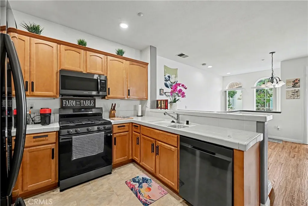 https://cdn.realtyfeed.com/cdn/127/306619111/b0427a7e5e2a982a305fa40c1389e15a.webp