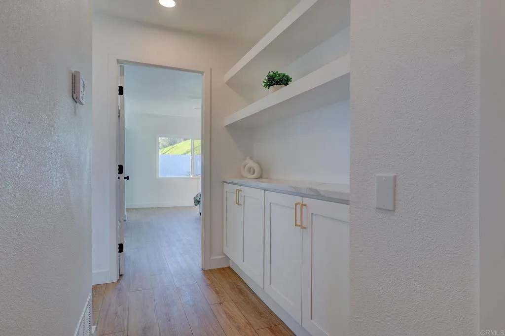 https://cdn.realtyfeed.com/cdn/127/306619136/17b712e0873e265663fafc7f9f0725c0.webp