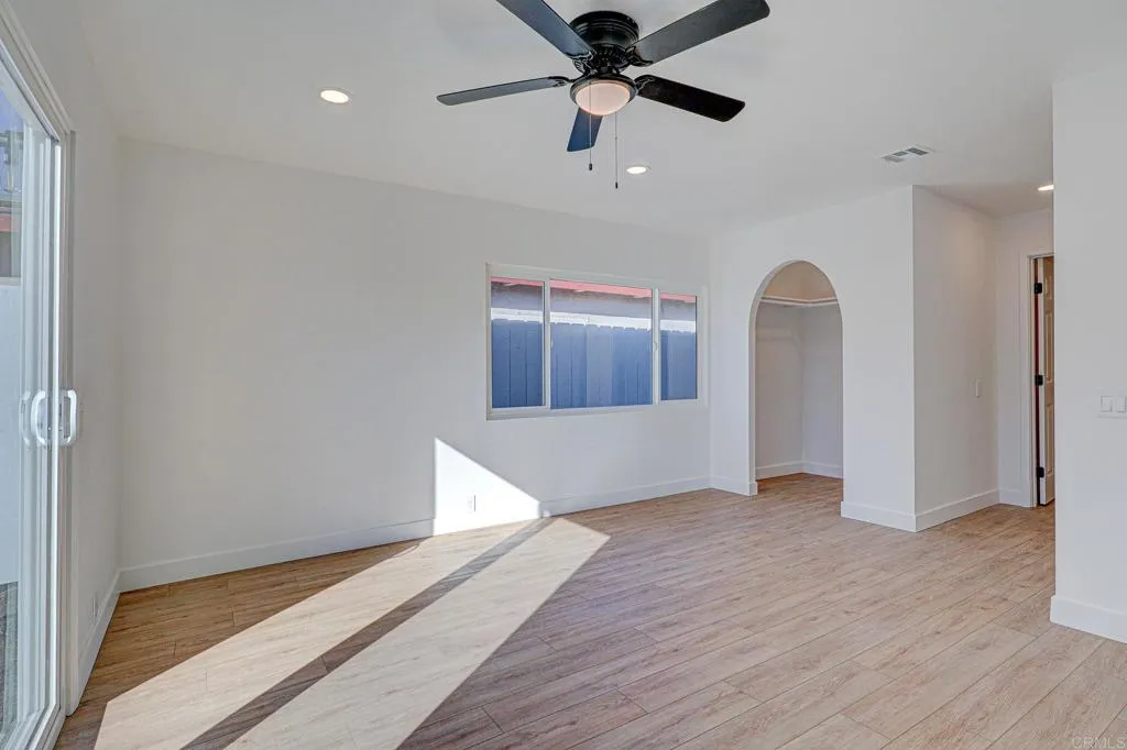 https://cdn.realtyfeed.com/cdn/127/306619136/30332cadcfe3a95548ec9ce69946a374.webp