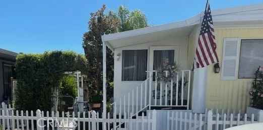 https://cdn.realtyfeed.com/cdn/127/306619152/6c7b9d8d0677a6aa368787753c729646.webp