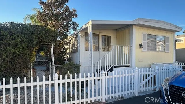 https://cdn.realtyfeed.com/cdn/127/306619152/6f9127b2be8459199f0146f088c0ae45.webp