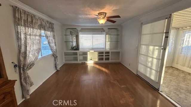 https://cdn.realtyfeed.com/cdn/127/306619152/75566f0e91a9540bc5760c996035d7e2.webp