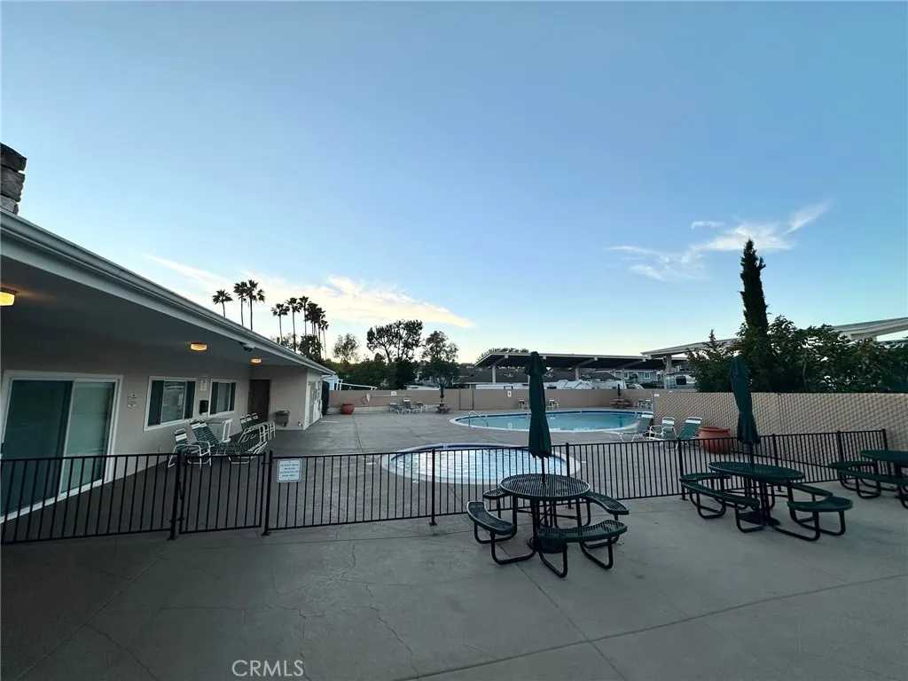 https://cdn.realtyfeed.com/cdn/127/306619152/95ba5a5eb6537c2be20aee22f6d470a1.webp
