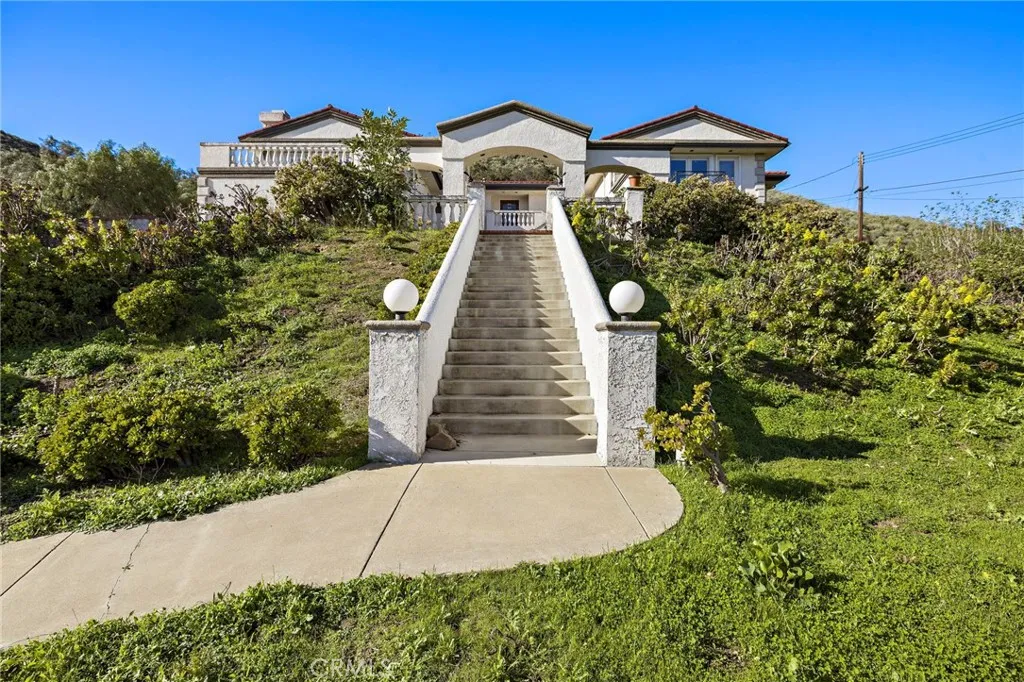 11031 Meads, Orange, CA 92869 - Photo 3 of 64, Orange, CA