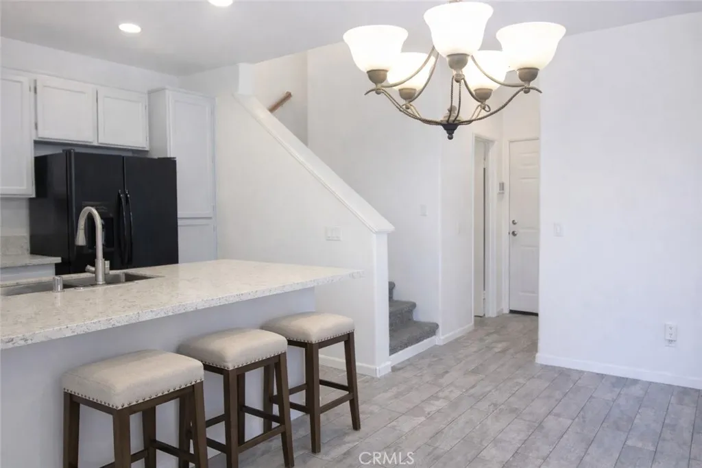 https://cdn.realtyfeed.com/cdn/127/306619204/92348bad6d7f194d1891ffc0fc9fcabc.webp