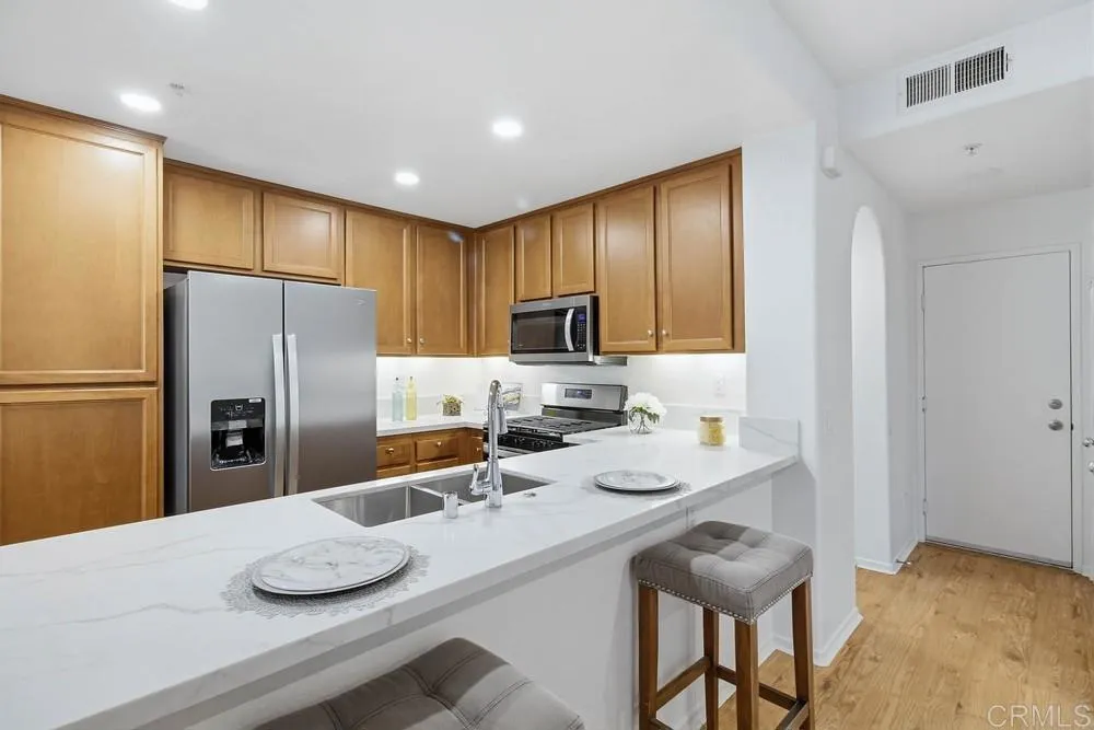 https://cdn.realtyfeed.com/cdn/127/306619342/0dac56f42274f9e51f10010039b9963a.webp