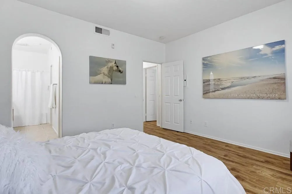 https://cdn.realtyfeed.com/cdn/127/306619342/7a0ba62e385a27dd0603d9a3da2b69c9.webp