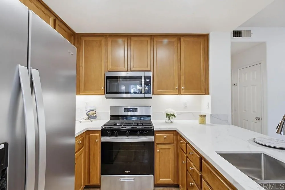 https://cdn.realtyfeed.com/cdn/127/306619342/9e5594eb664c4f57acc8852253561336.webp