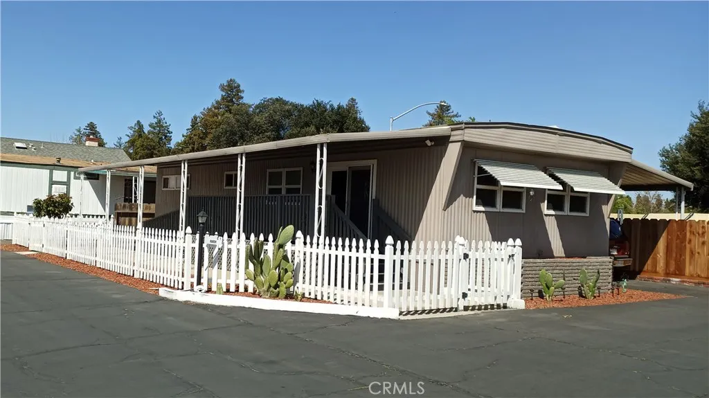 425 20th Century E1