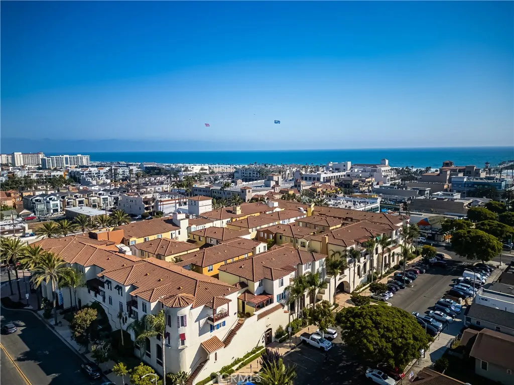 Huntington Beach, CA 92648