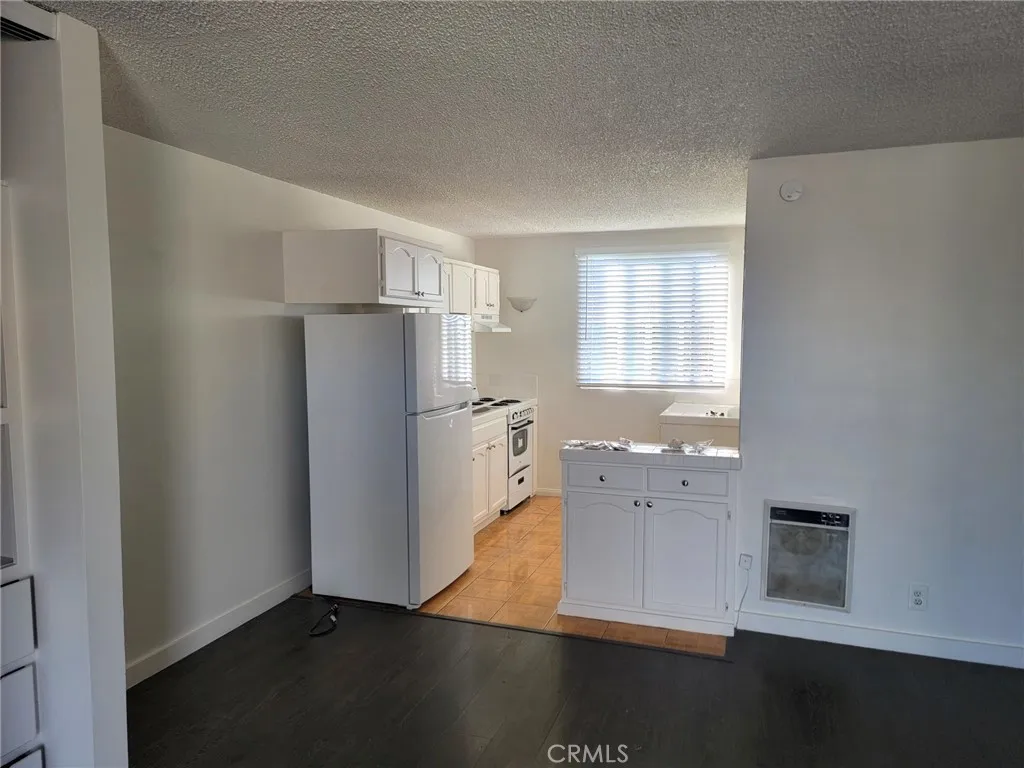 620 Illinois Court Unit 18, El Segundo, CA 90245 - Photo 2 of 9, El Segundo, CA