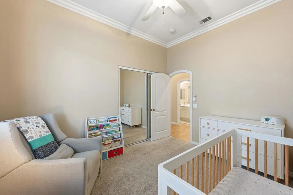 https://cdn.realtyfeed.com/cdn/127/306619599/841f7e91730949a0af5c96225b5cbd48.webp