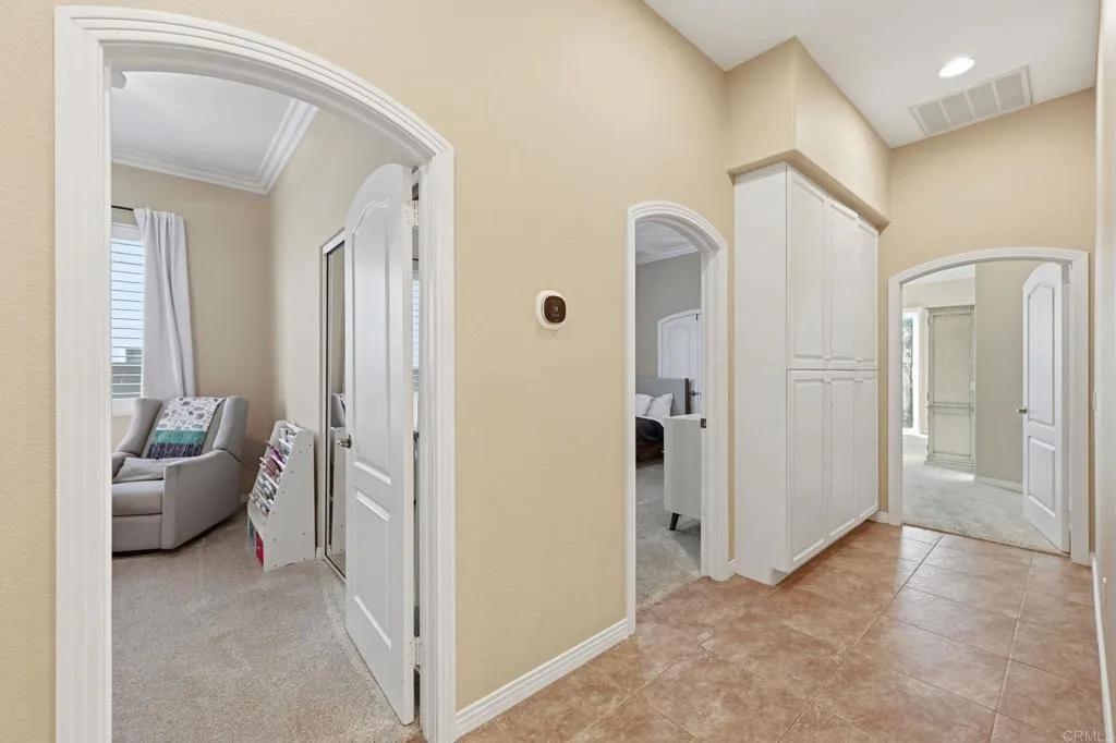https://cdn.realtyfeed.com/cdn/127/306619599/c345841ba31123890447da6492cde78d.webp