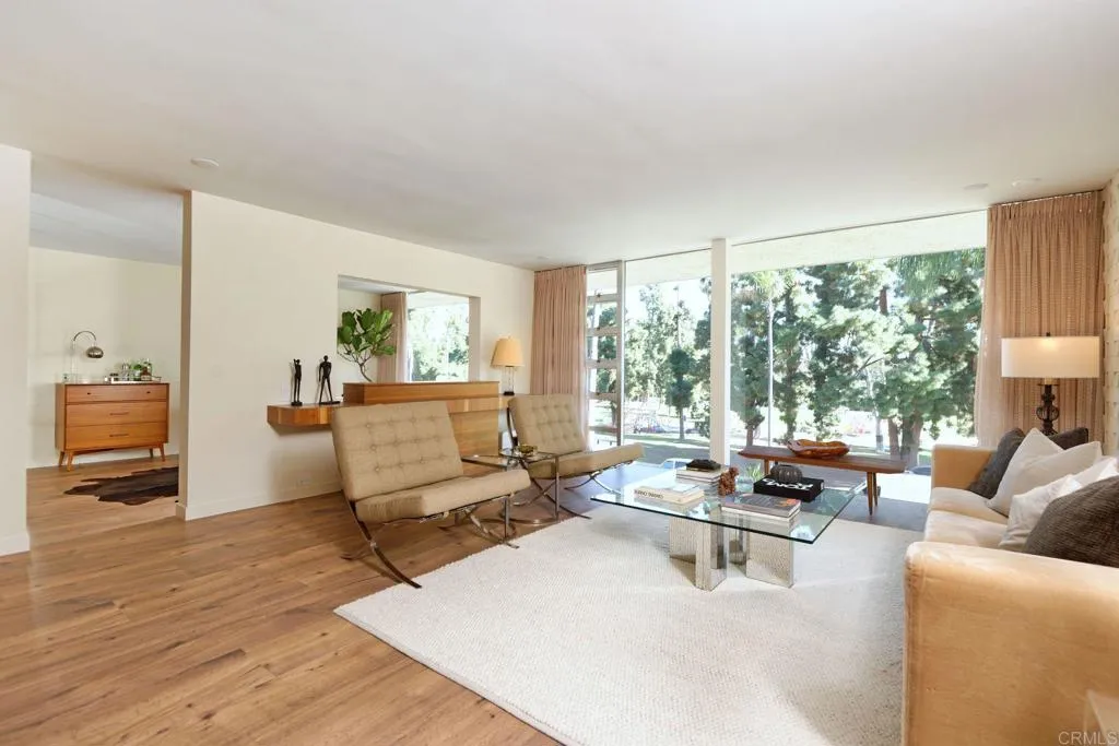 https://cdn.realtyfeed.com/cdn/127/306619609/34d551fd0ac71ad9a9c367b76f61a4c9.webp
