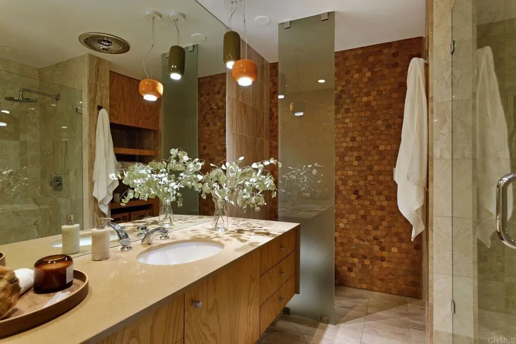 https://cdn.realtyfeed.com/cdn/127/306619609/d84a3c1389d29511c01409821ae49a71.webp