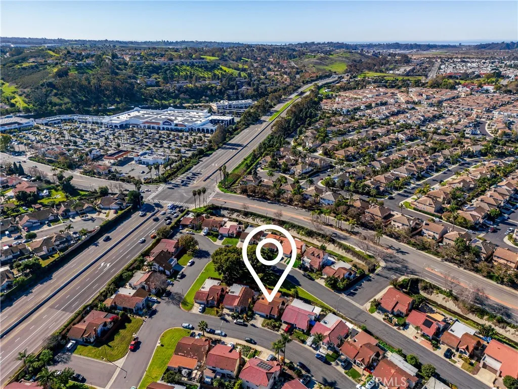 https://cdn.realtyfeed.com/cdn/127/306619655/d17e471816ab6f21a2cdfa27a44b1c40.webp