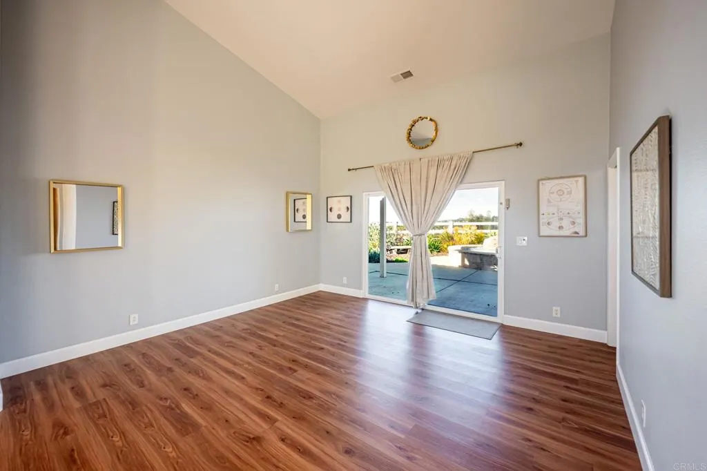 https://cdn.realtyfeed.com/cdn/127/306619708/f45a7eb65759abbc19731a91562c3948.webp