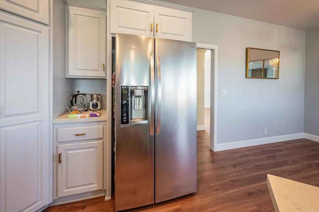 https://cdn.realtyfeed.com/cdn/127/306619708/f8e2c906a392be9650e93c61177cc267.webp
