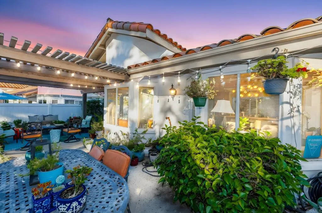 https://cdn.realtyfeed.com/cdn/127/306619751/30da1b71a03f9e23704e0d049b7453a6.webp