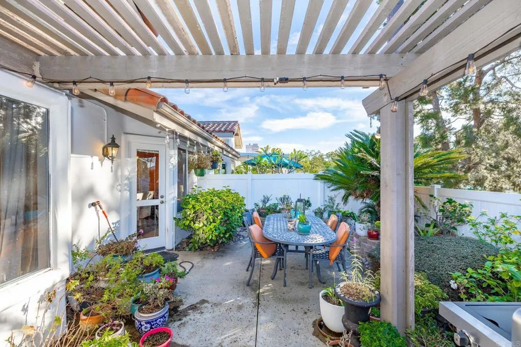 https://cdn.realtyfeed.com/cdn/127/306619751/99c7a884a512999ad459220a39de941f.webp