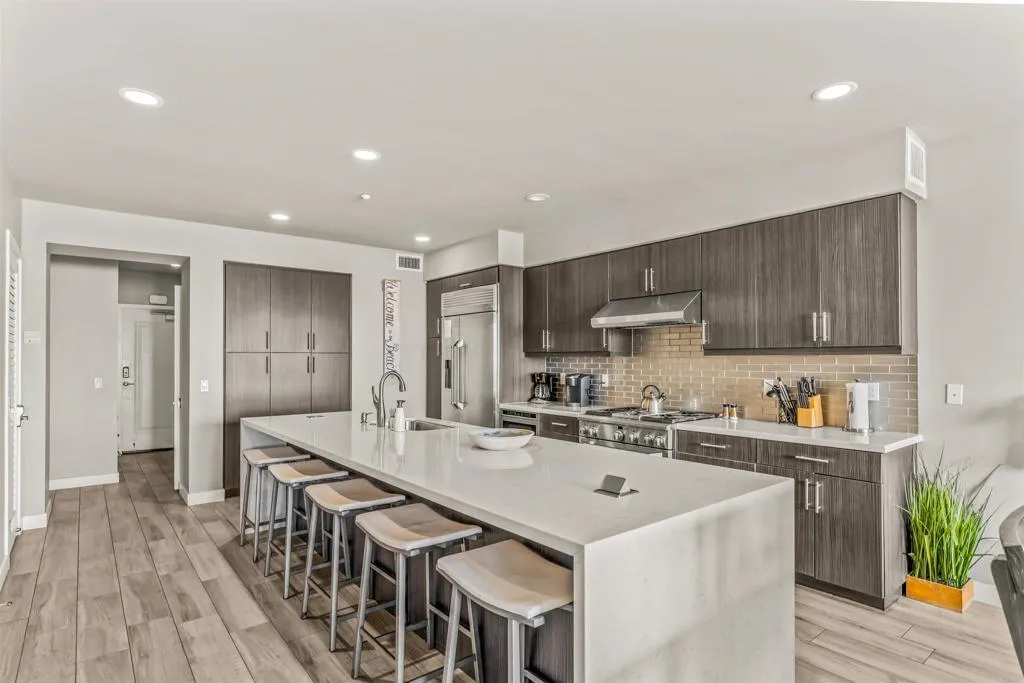 Photo #6: NDP2600410 Listing: Photo #6