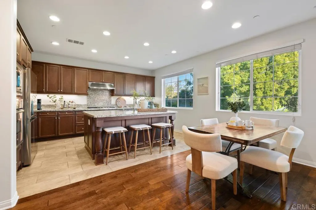 https://cdn.realtyfeed.com/cdn/127/306619800/19b0a2669ee75cb7b61092597ea4a0c4.webp