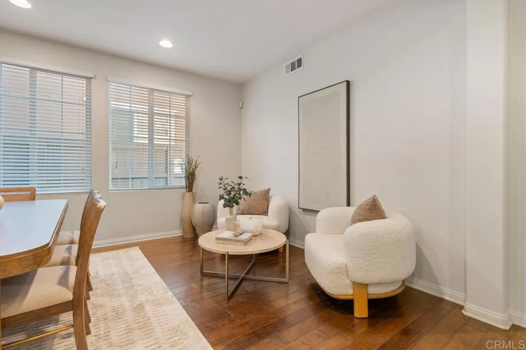 https://cdn.realtyfeed.com/cdn/127/306619800/c946096de335d6b4b8b5127e02b8b8da.webp