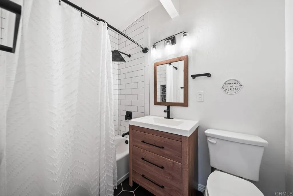 https://cdn.realtyfeed.com/cdn/127/306619817/0fa9212555d8b6dce7a7c7c6b15583ab.webp