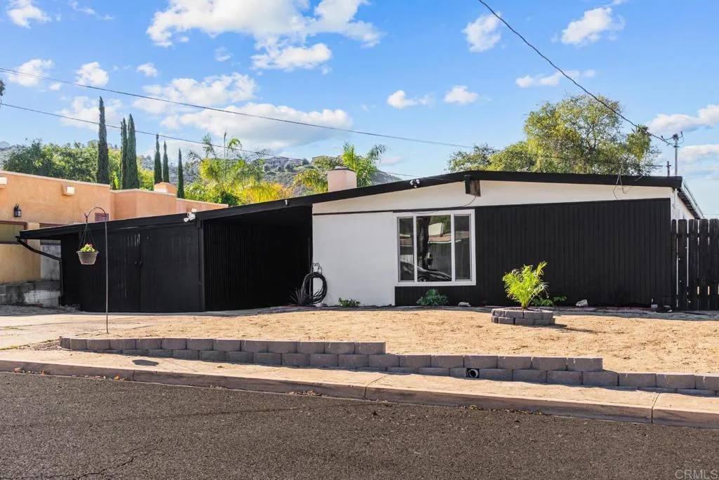 https://cdn.realtyfeed.com/cdn/127/306619817/6b2003a05c86d6bfd097e1572812295b.webp