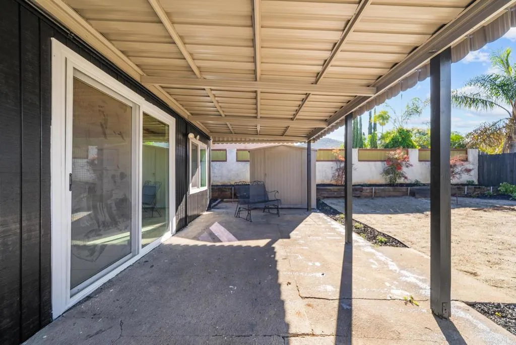 https://cdn.realtyfeed.com/cdn/127/306619817/cb638c2c75652446b2efb7c4a27d8158.webp