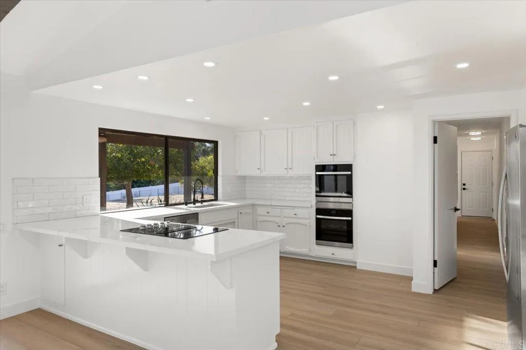 https://cdn.realtyfeed.com/cdn/127/306619827/089badac68e6648f975b463ea85b32e4.webp
