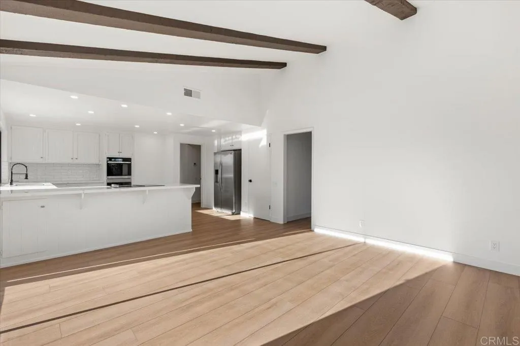https://cdn.realtyfeed.com/cdn/127/306619827/1830ae939c920c98c9d459b89a740d65.webp
