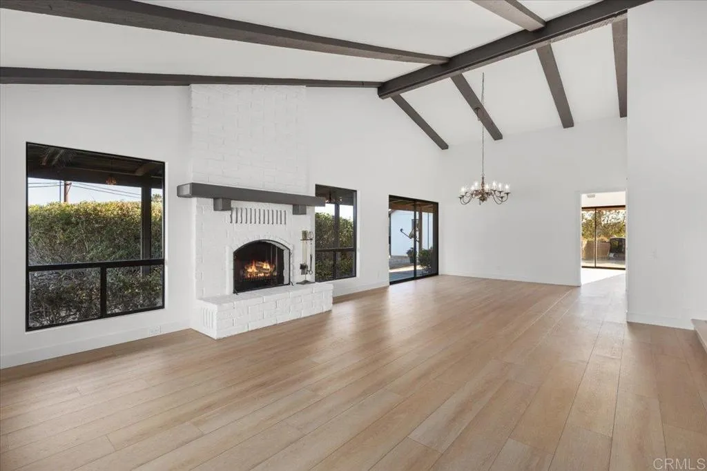 https://cdn.realtyfeed.com/cdn/127/306619827/1c7ba579572f83374e904ae1660e0e0a.webp