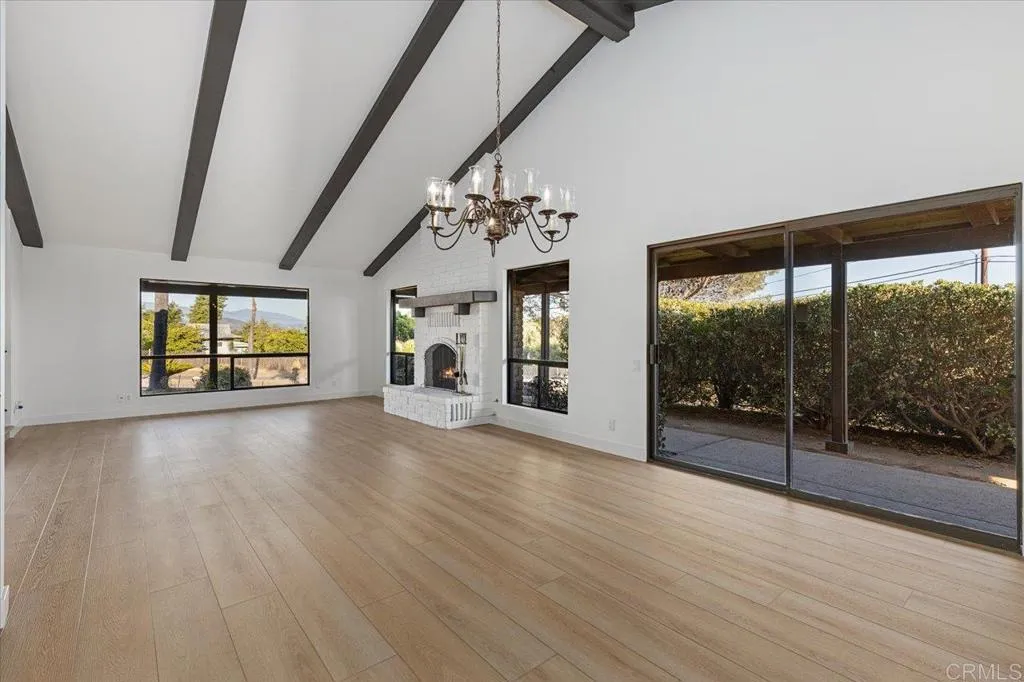 https://cdn.realtyfeed.com/cdn/127/306619827/69643fa0453bbc92dd252434efee05c7.webp