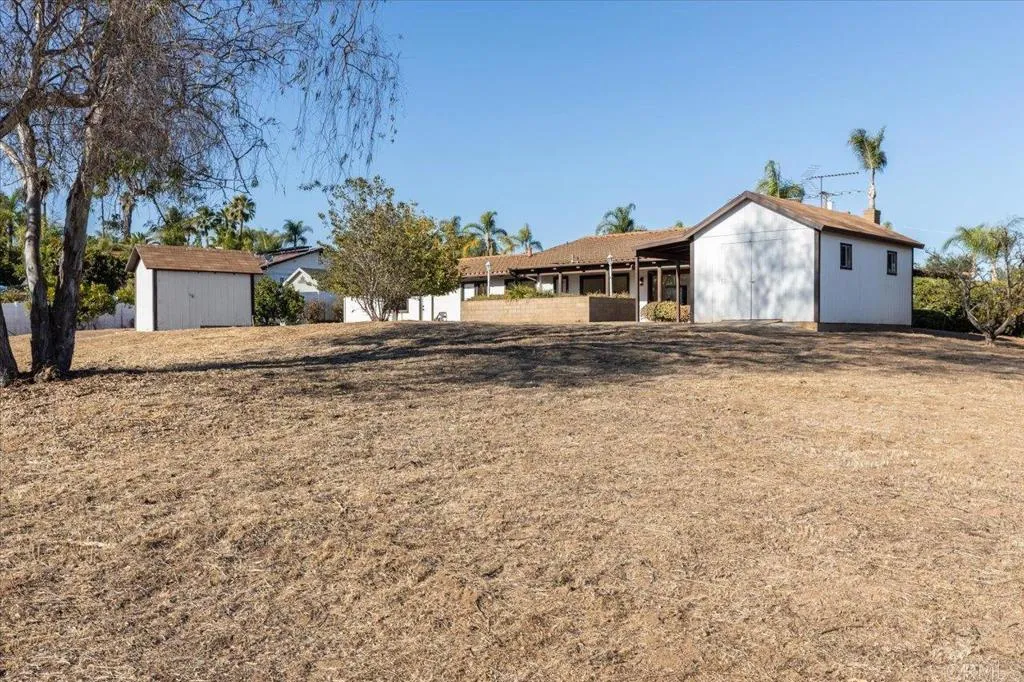 https://cdn.realtyfeed.com/cdn/127/306619827/9249089a133a9c3bf940bc4a512eec98.webp